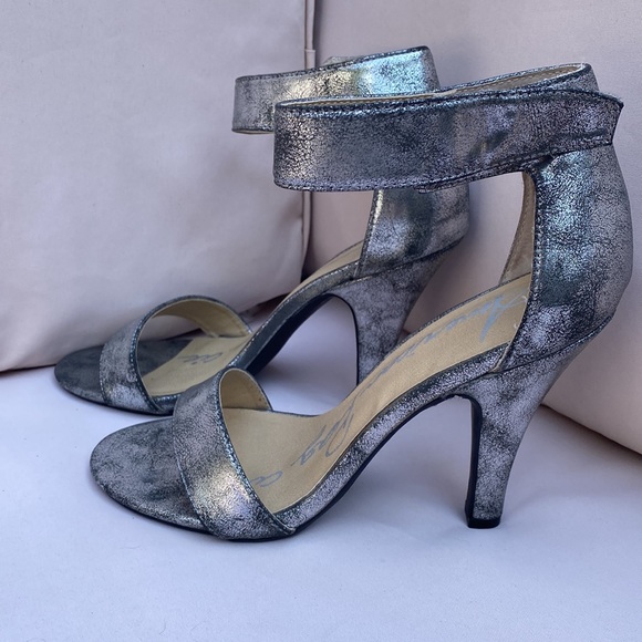 American Rag Silver Sandals - Picture 4 of 10